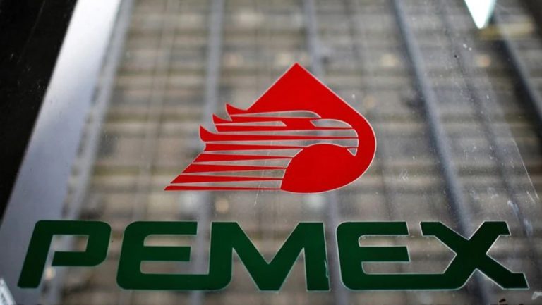 FGR investiga derrame en Dos Bocas; Sheinbaum deslinda a Pemex
