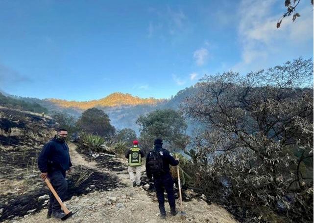 Policía Estatal Forestal controla incendios en Libres y San Pedro Cholula
