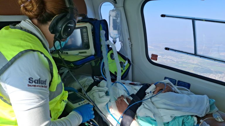 Ambulancia aérea desde chiautla de tapia permite atención oportuna a joven embarazada