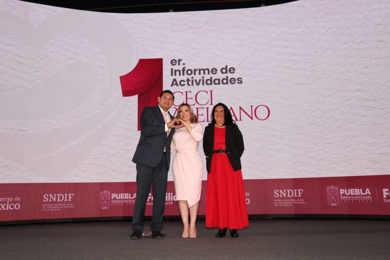 Federación reconoce trabajo de Ceci Arellano por Amor a las Familias