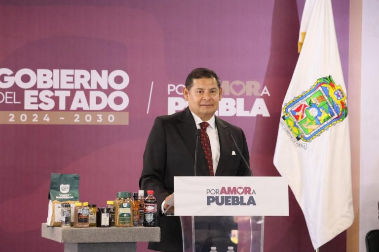Despliegue operativo garantiza seguridad para las familias durante desfile del Cinco de Mayo