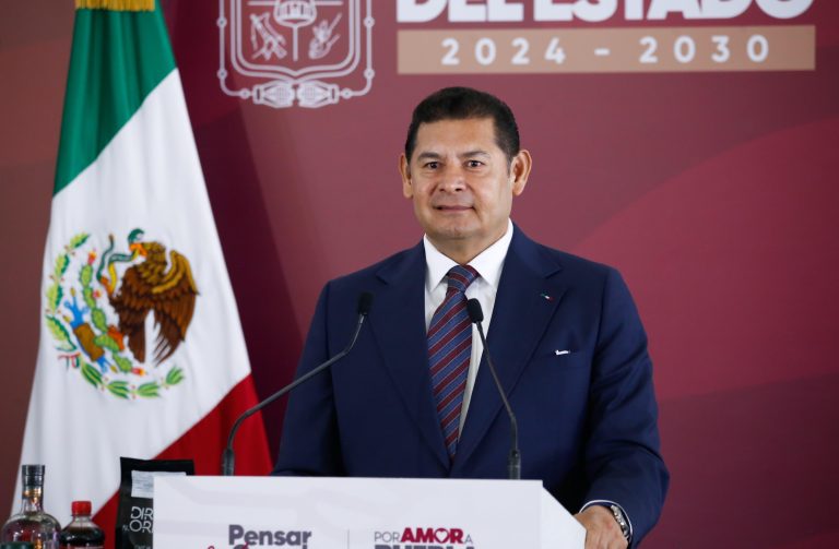 Gobierno de Puebla impulsa centro contra las adicciones con función estelar de boxeo