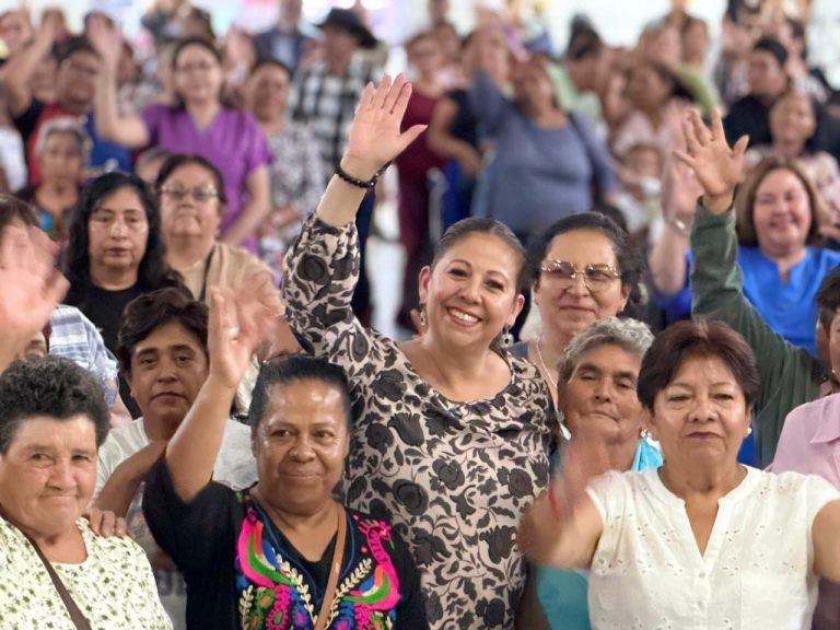 Mujeres luchamos a diario por nuestra comunidad y familias, afirma Laura Artemisa