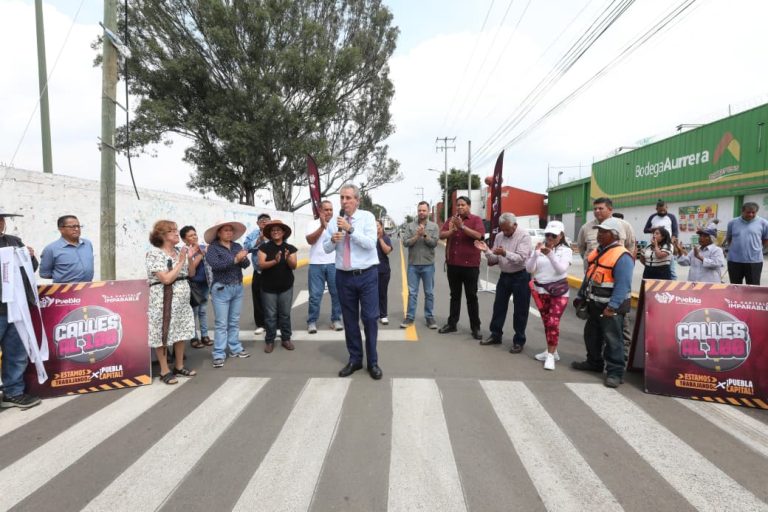 Con el Tren Capitalino de Pavimentación, Pepe Chedraui entrega rehabilitación vial en la colonia Vicente Guerrero