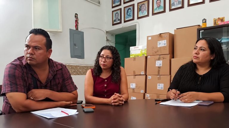Cabildo de Acatlán cesa a secretario de Seguridad; alcaldesa denuncia amenazas de muerte y acusa a “Los Rojos”