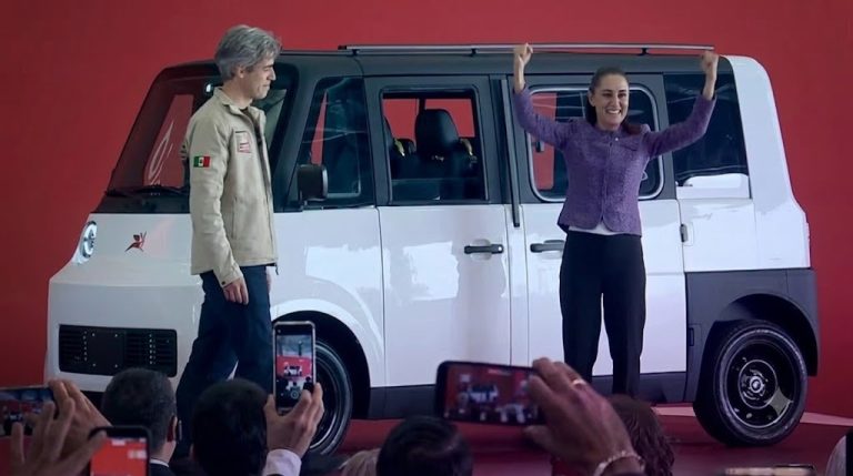 Sheinbaum presenta el vehículo eléctrico mexicano Olinia
