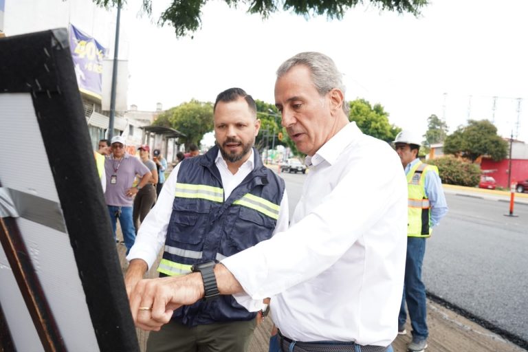 Supervisa Pepe Chedraui trabajos del Tren Capitalino de Pavimentación en bulevar Héroes del 5 de Mayo